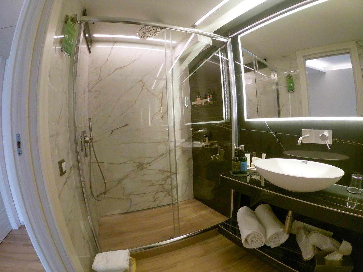 Municipio Luxury Suite Napoli Exterior foto