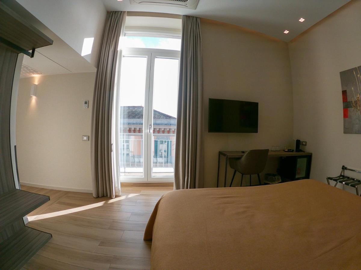 Municipio Luxury Suite Napoli Exterior foto