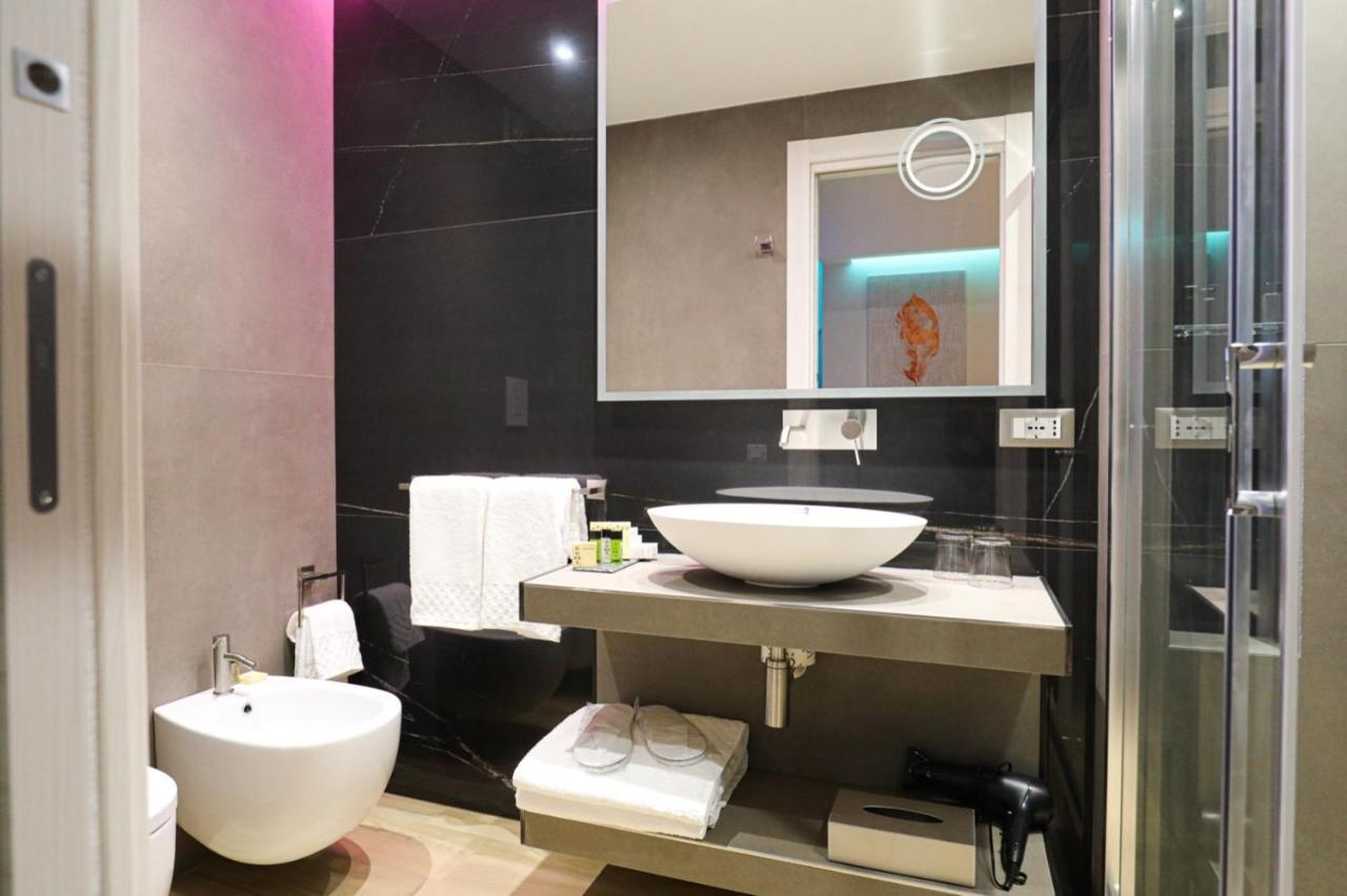 Municipio Luxury Suite Napoli Exterior foto