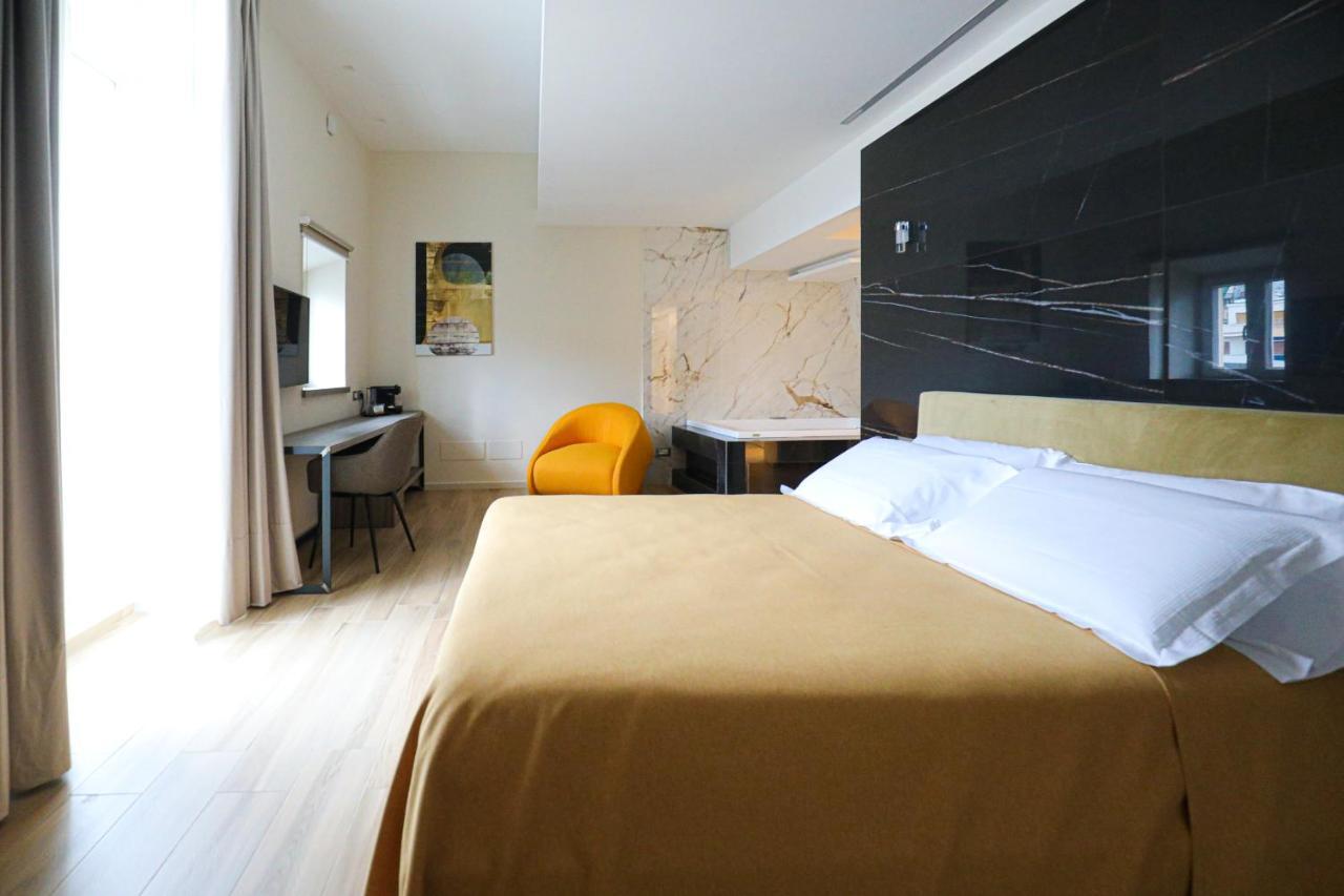 Municipio Luxury Suite Napoli Exterior foto