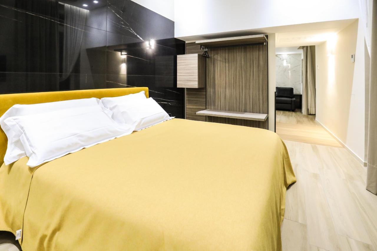 Municipio Luxury Suite Napoli Exterior foto